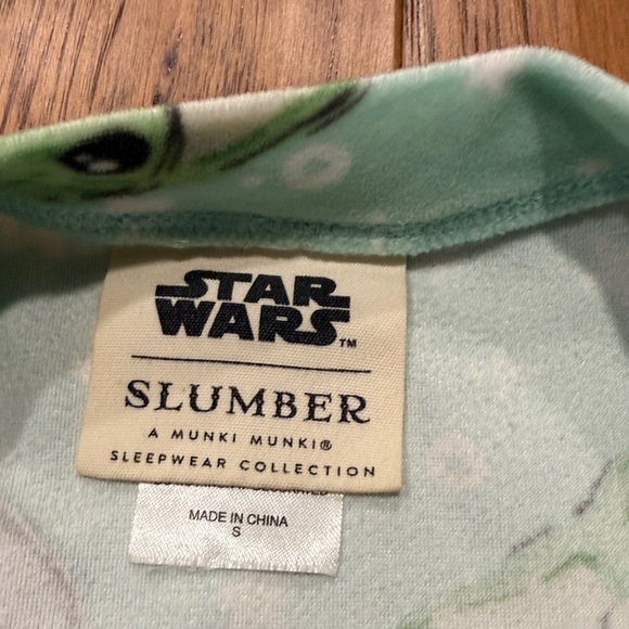 Star Wars x Munki Munki Women's Baby Yoda Print PJ Pajamas Sleepwear size S - Picture 4 of 6